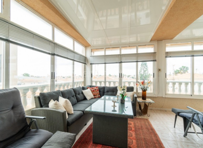 Resale - Apartment -
Playa Flamenca