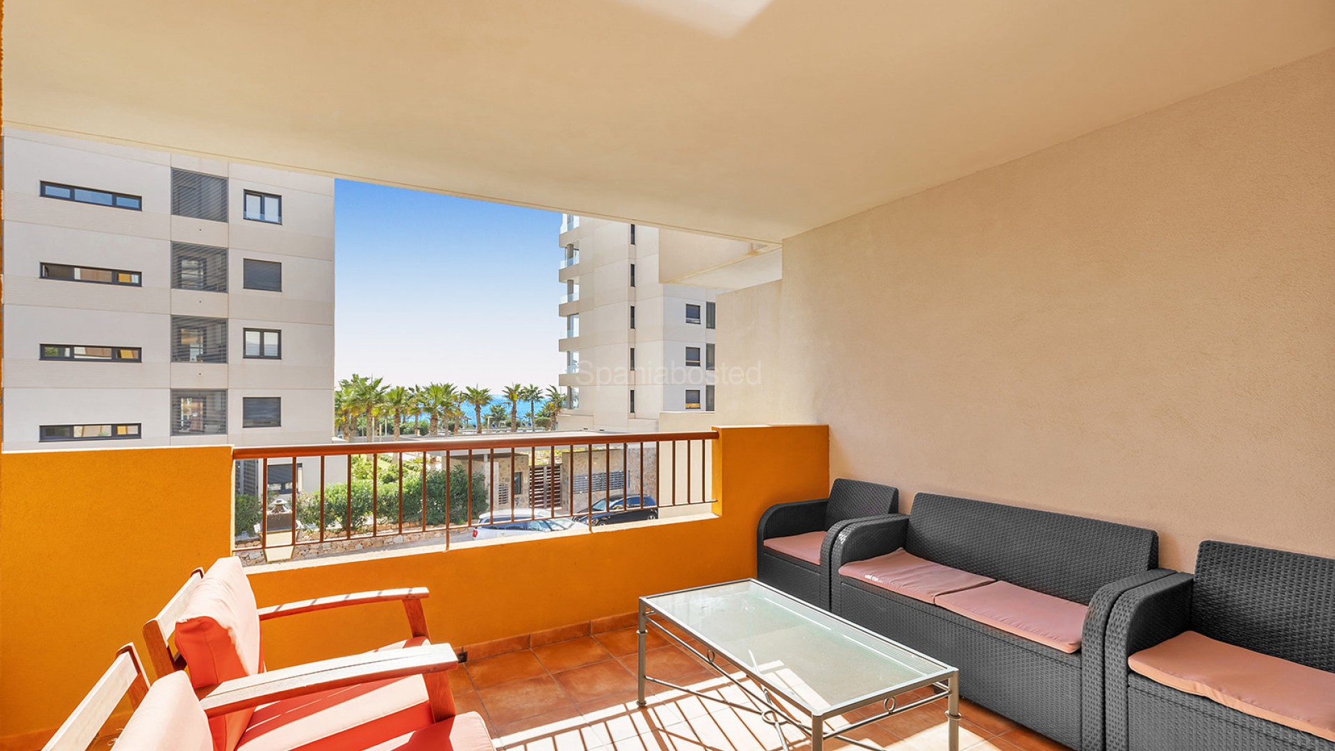 Resale - Apartment -
Punta Prima