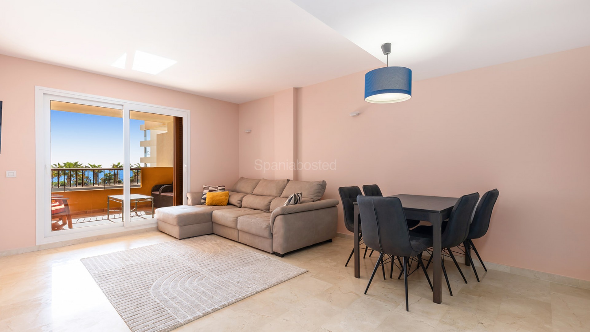 Resale - Apartment -
Punta Prima