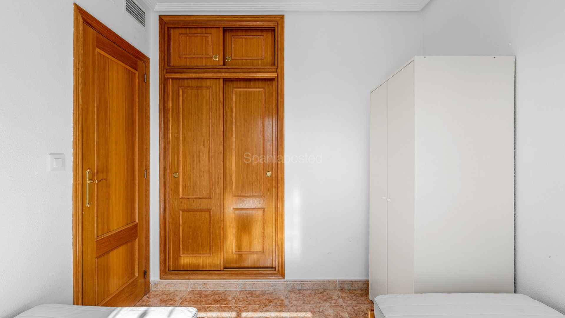 Resale - Apartment -
Punta Prima