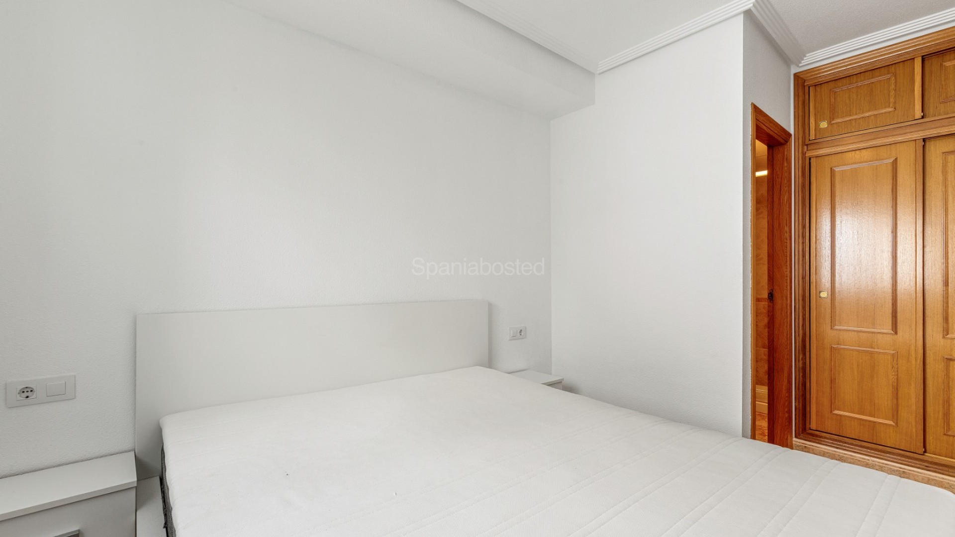 Resale - Apartment -
Punta Prima