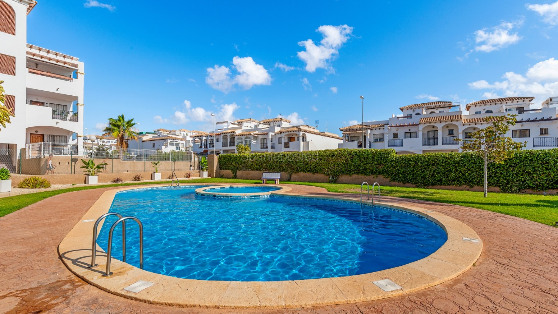 Resale - Apartment -
Punta Prima