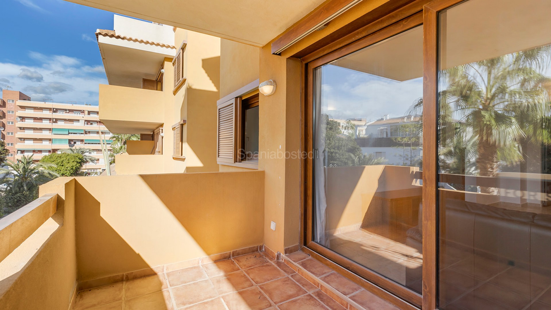 Resale - Apartment -
Punta Prima