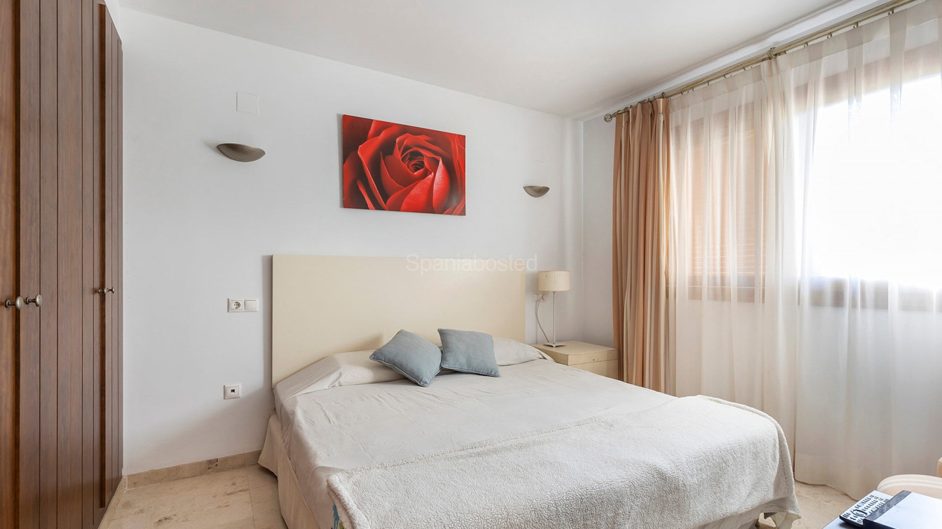 Resale - Apartment -
Punta Prima