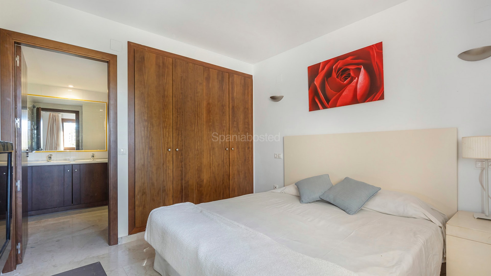 Resale - Apartment -
Punta Prima