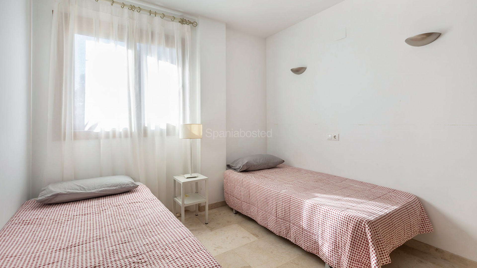 Resale - Apartment -
Punta Prima