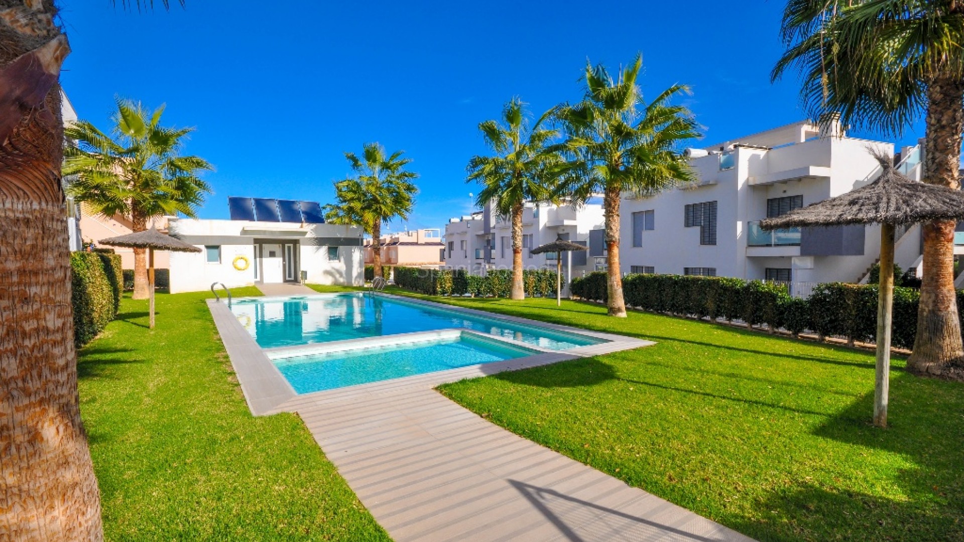 Resale - Apartment -
Punta Prima