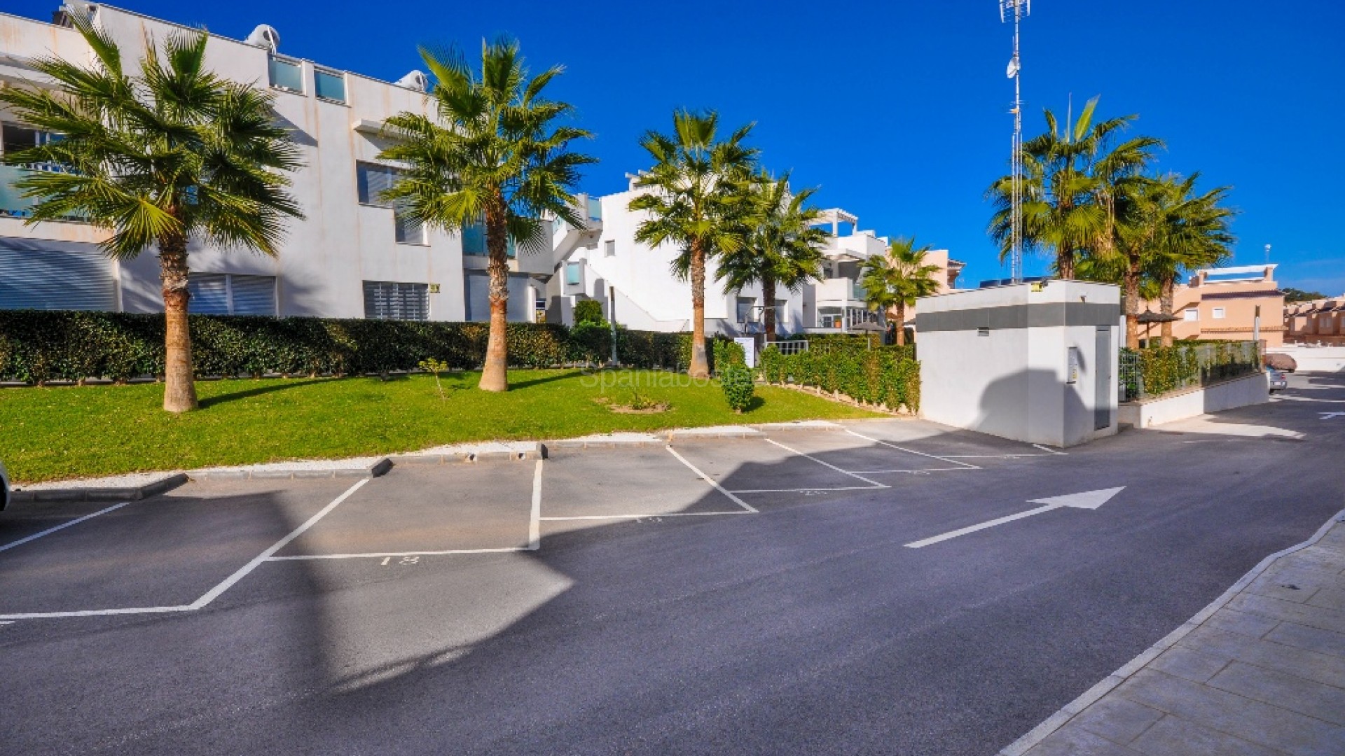 Resale - Apartment -
Punta Prima