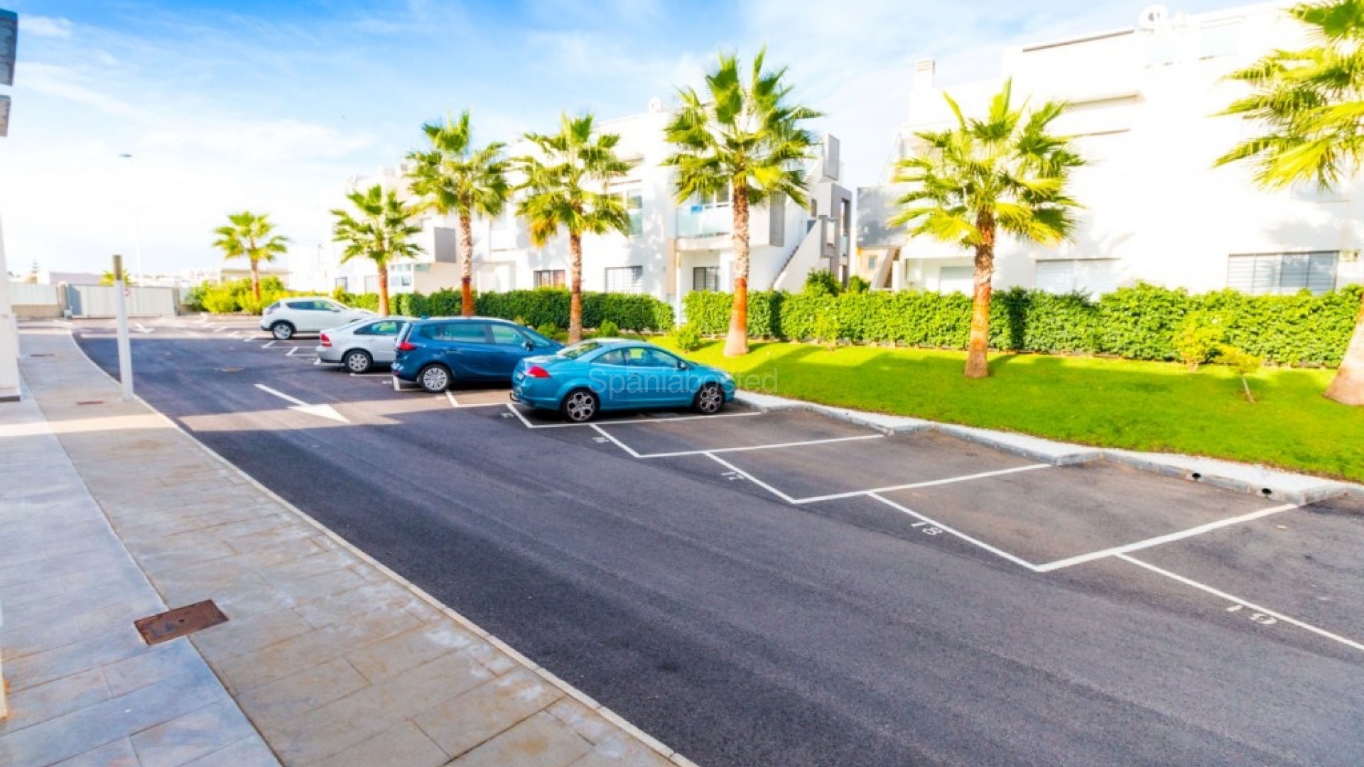 Resale - Apartment -
Punta Prima