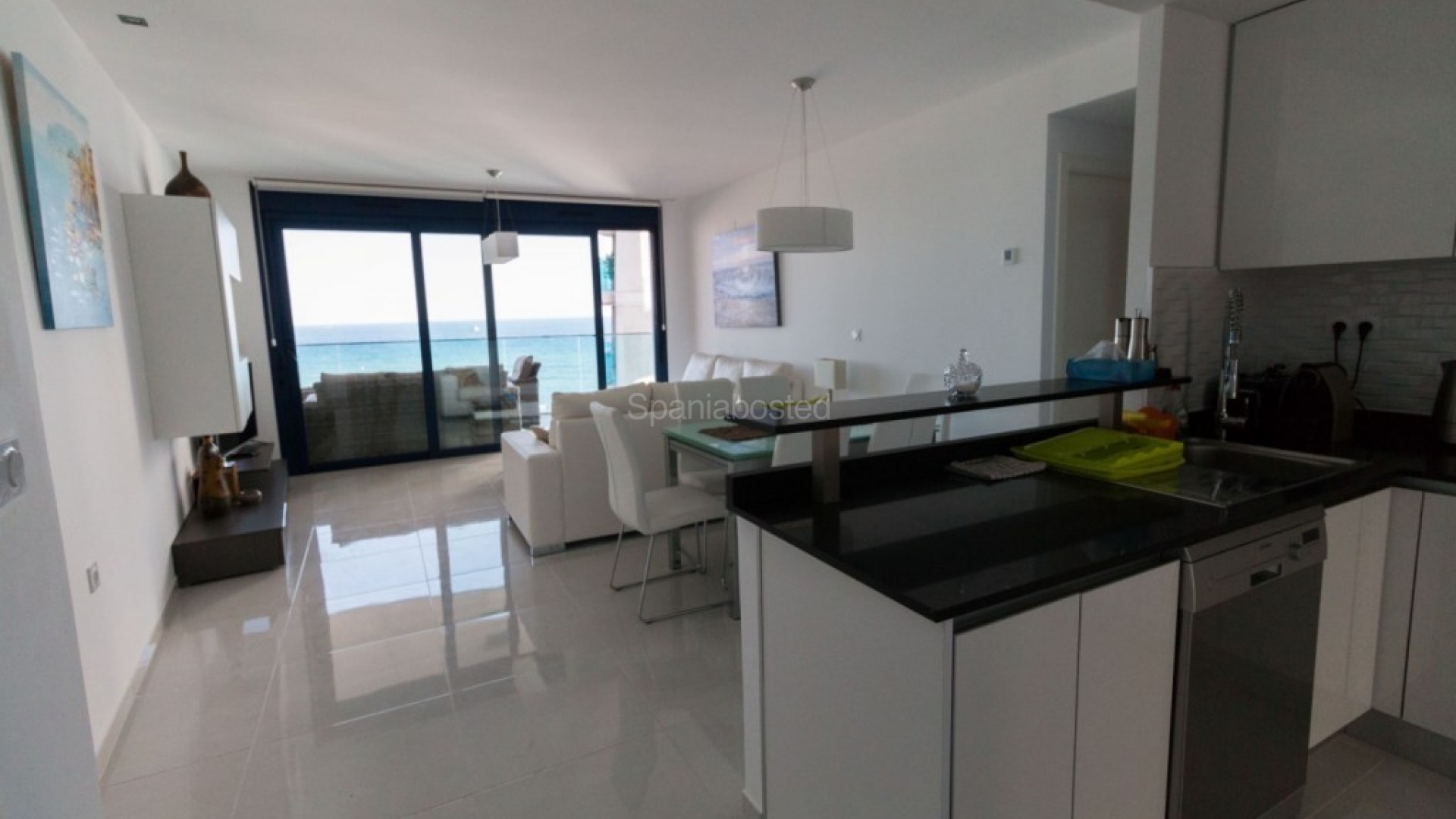 Resale - Apartment -
Punta Prima