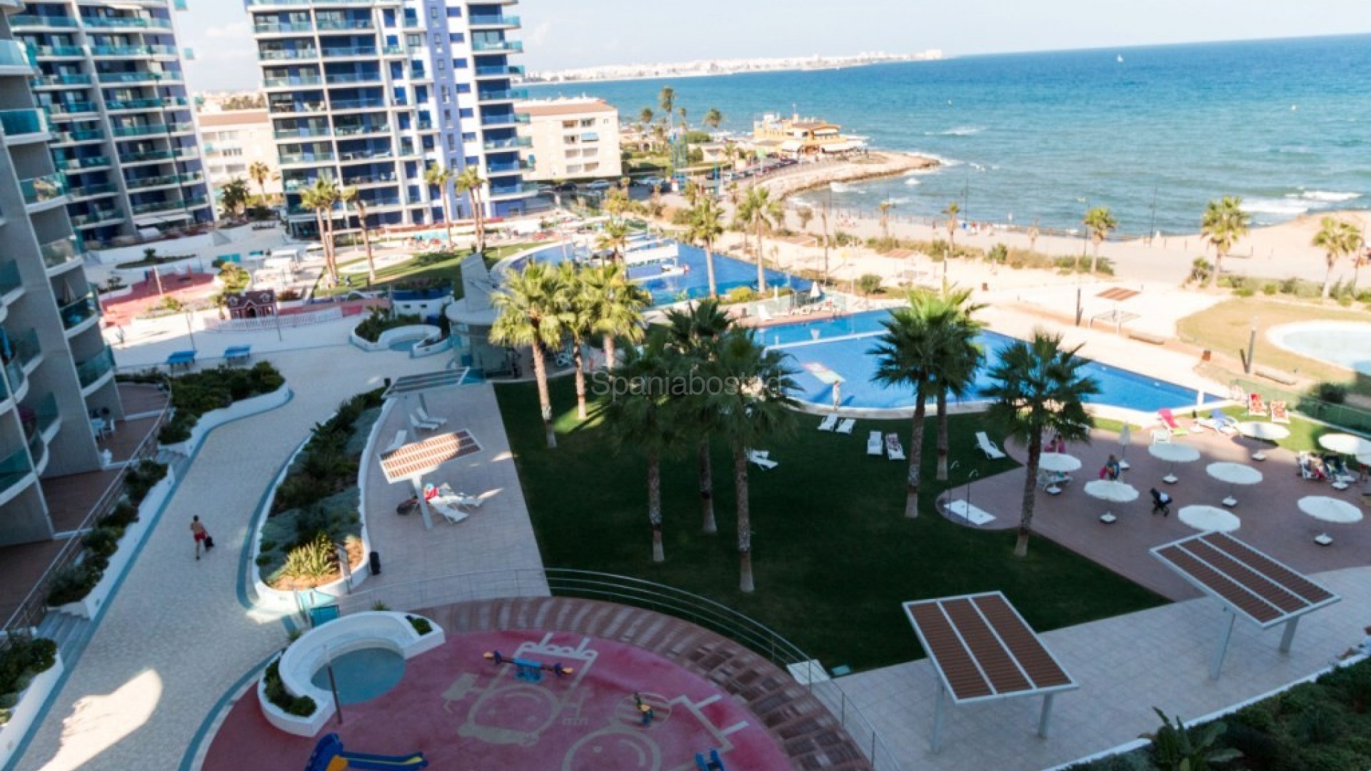 Resale - Apartment -
Punta Prima