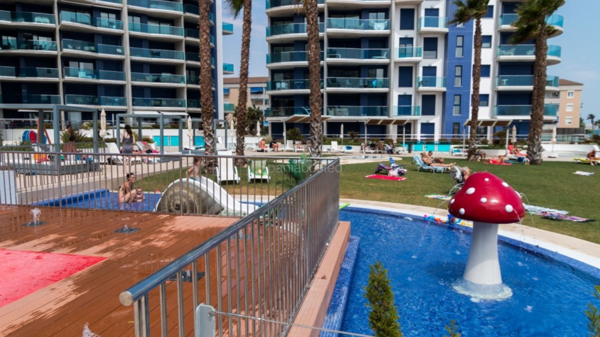 Resale - Apartment -
Punta Prima