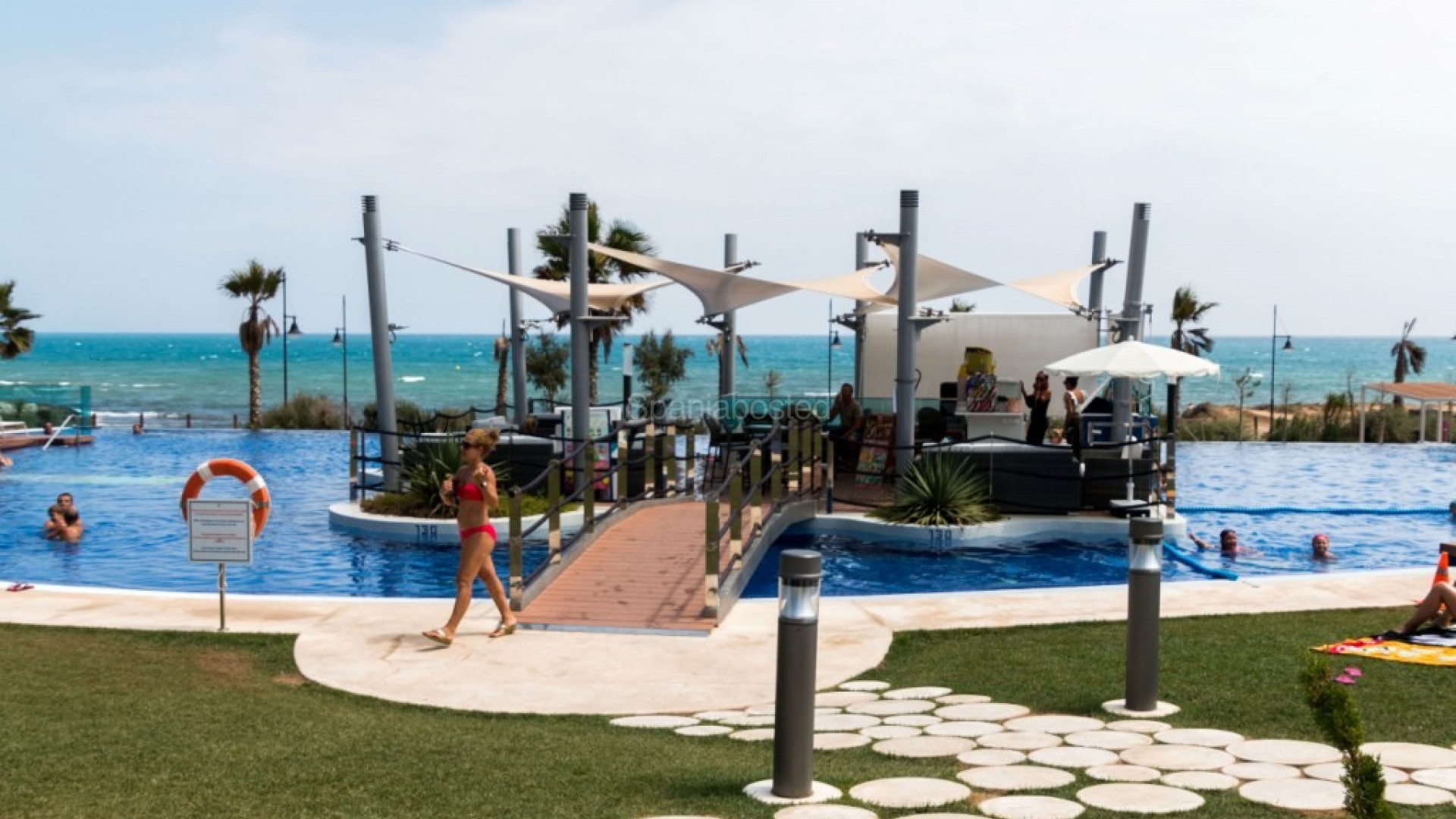 Resale - Apartment -
Punta Prima