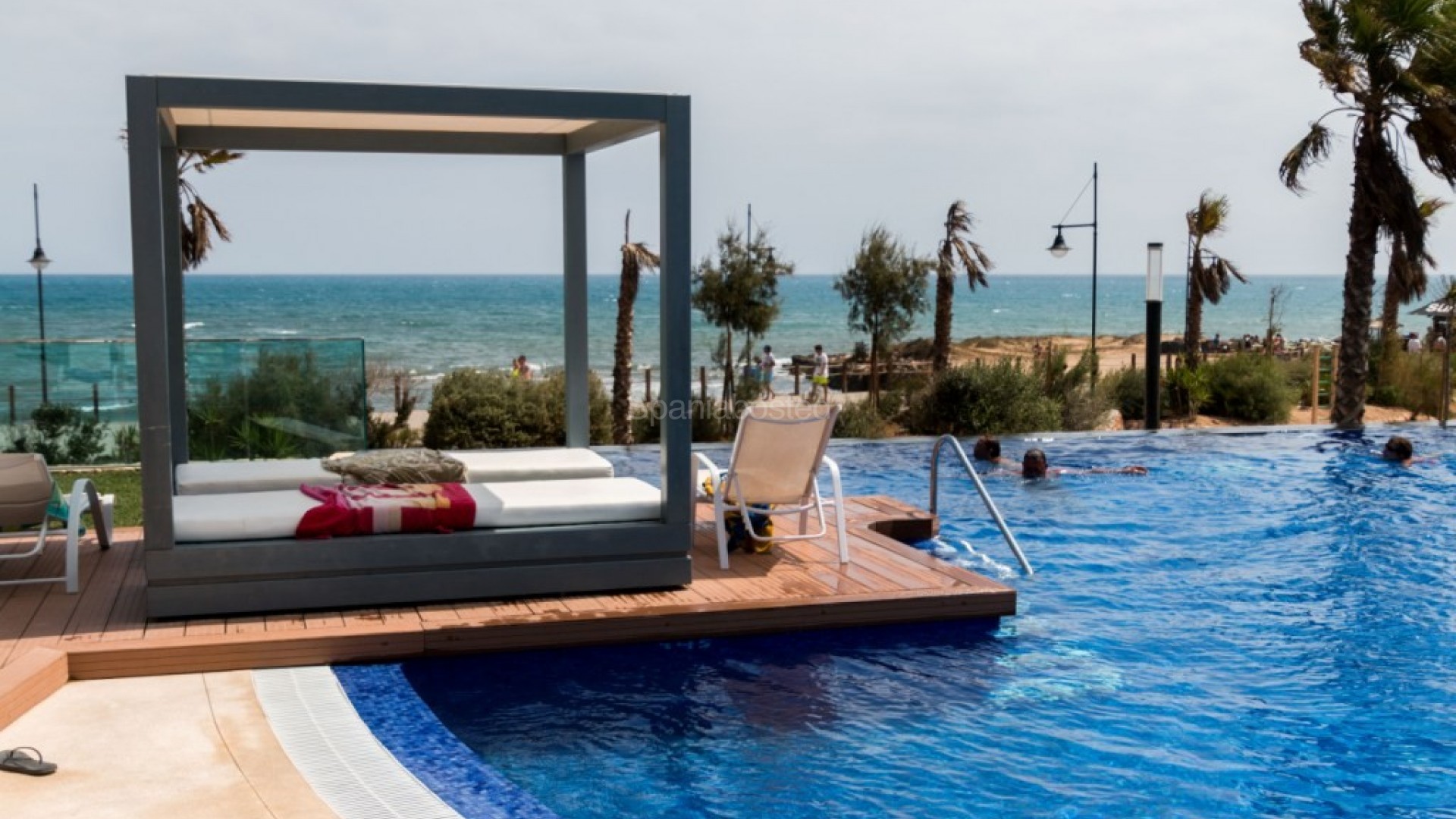 Resale - Apartment -
Punta Prima