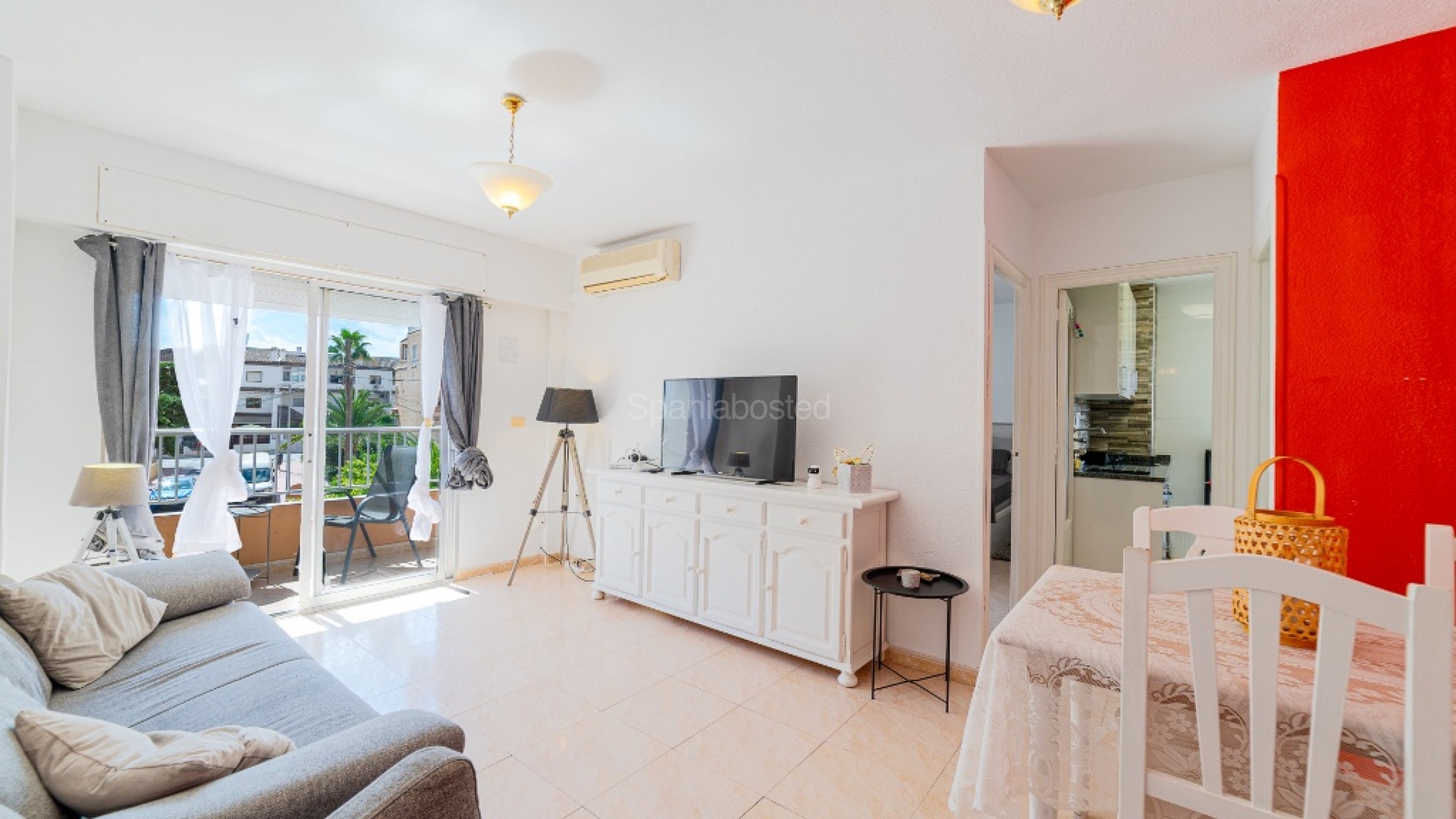 Resale - Apartment -
Punta Prima