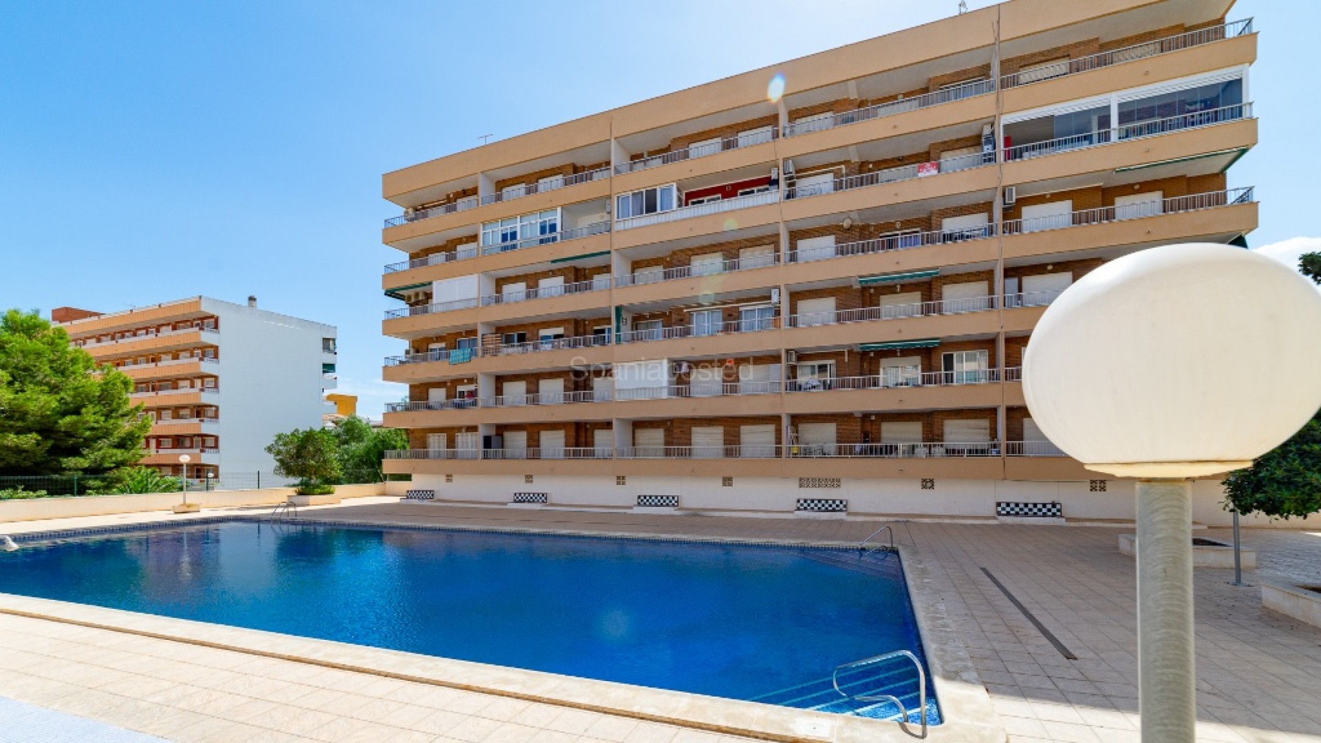 Resale - Apartment -
Punta Prima