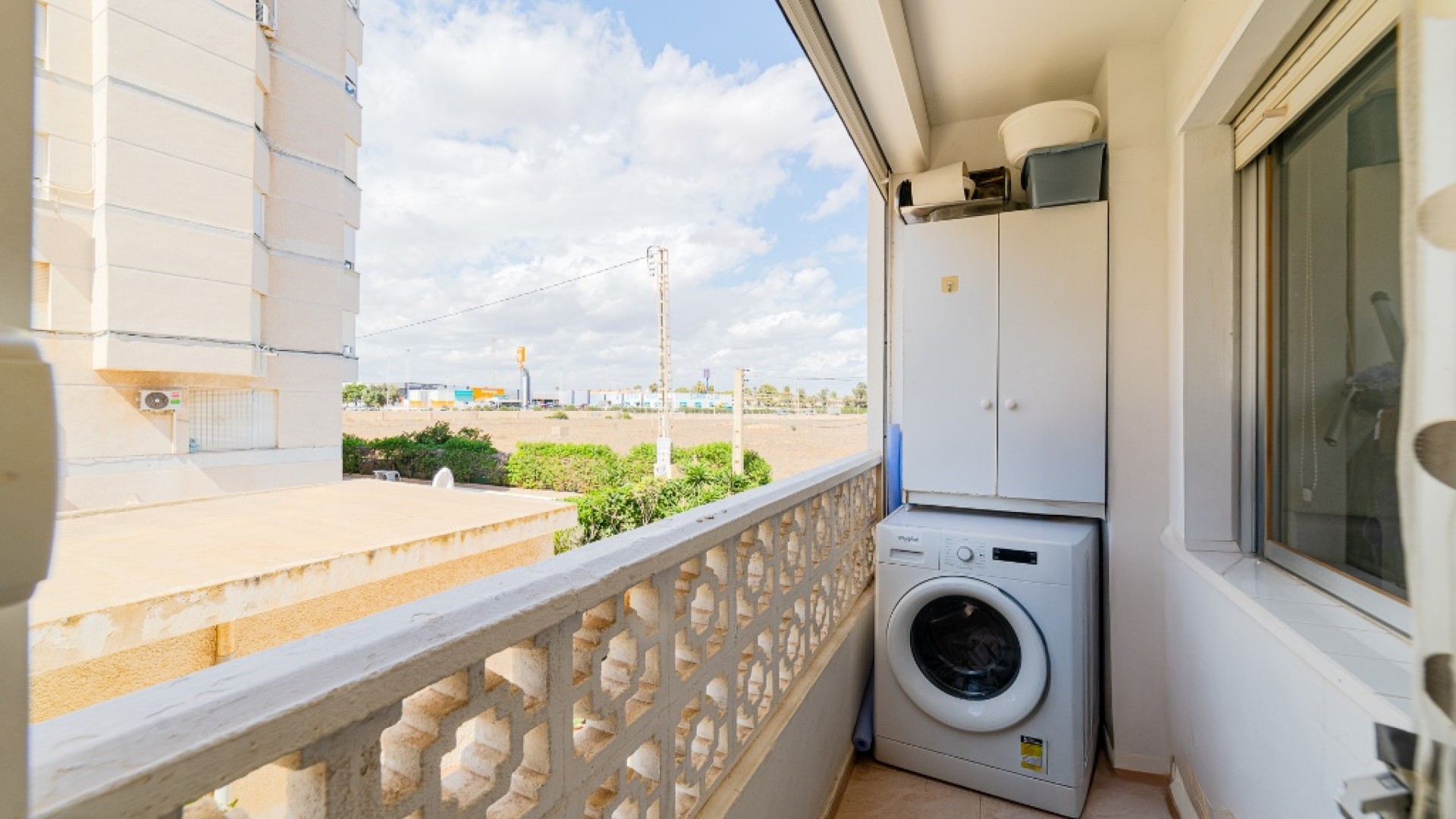 Resale - Apartment -
Punta Prima