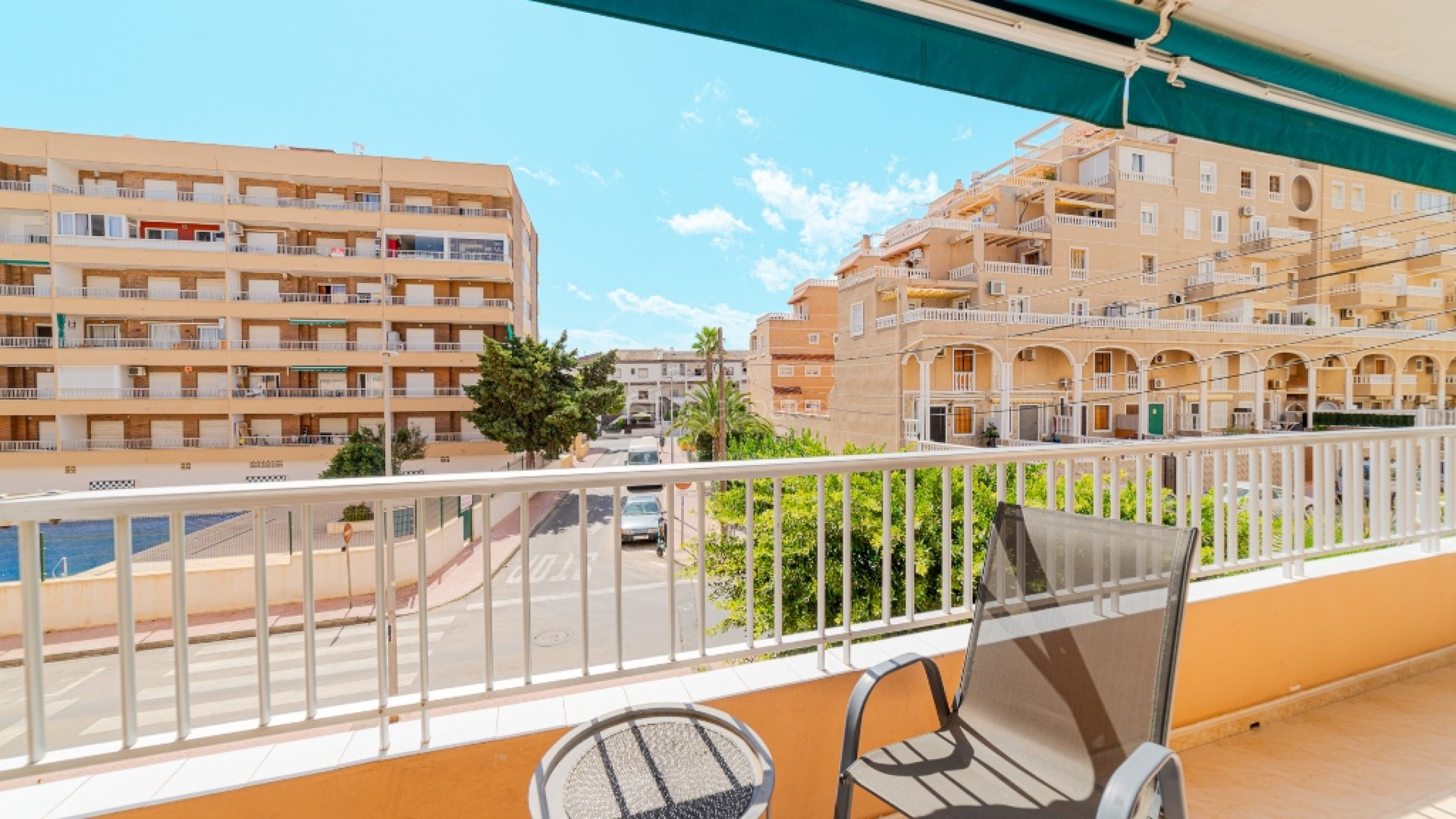 Resale - Apartment -
Punta Prima