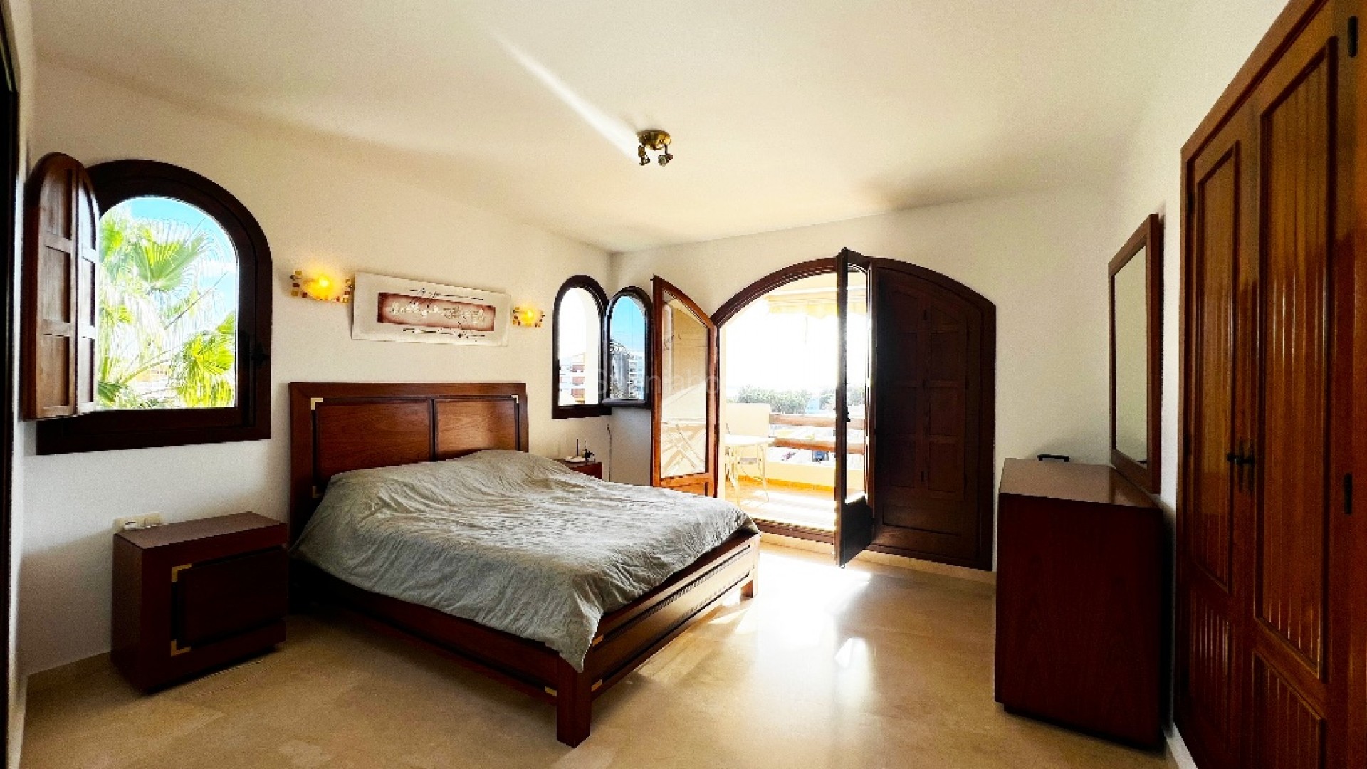 Resale - Apartment -
Punta Prima