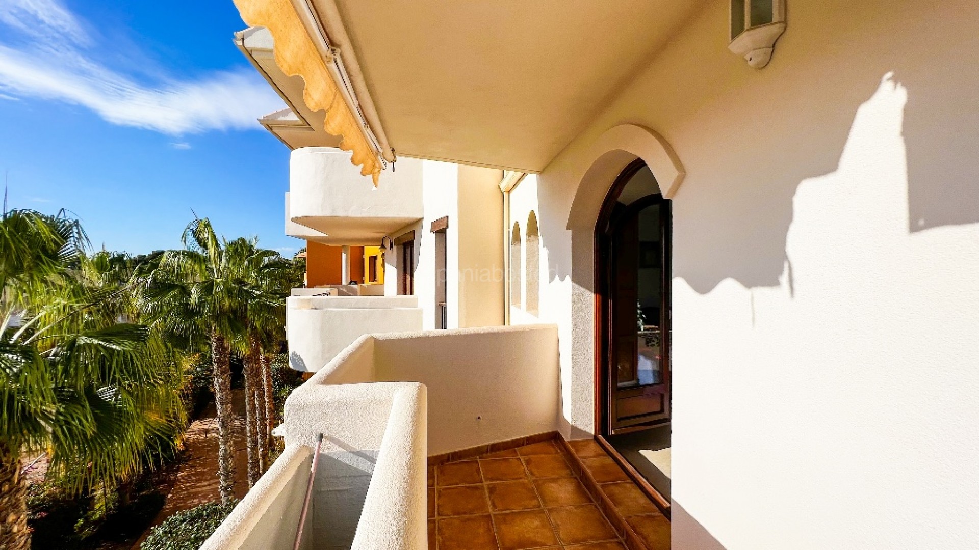 Resale - Apartment -
Punta Prima