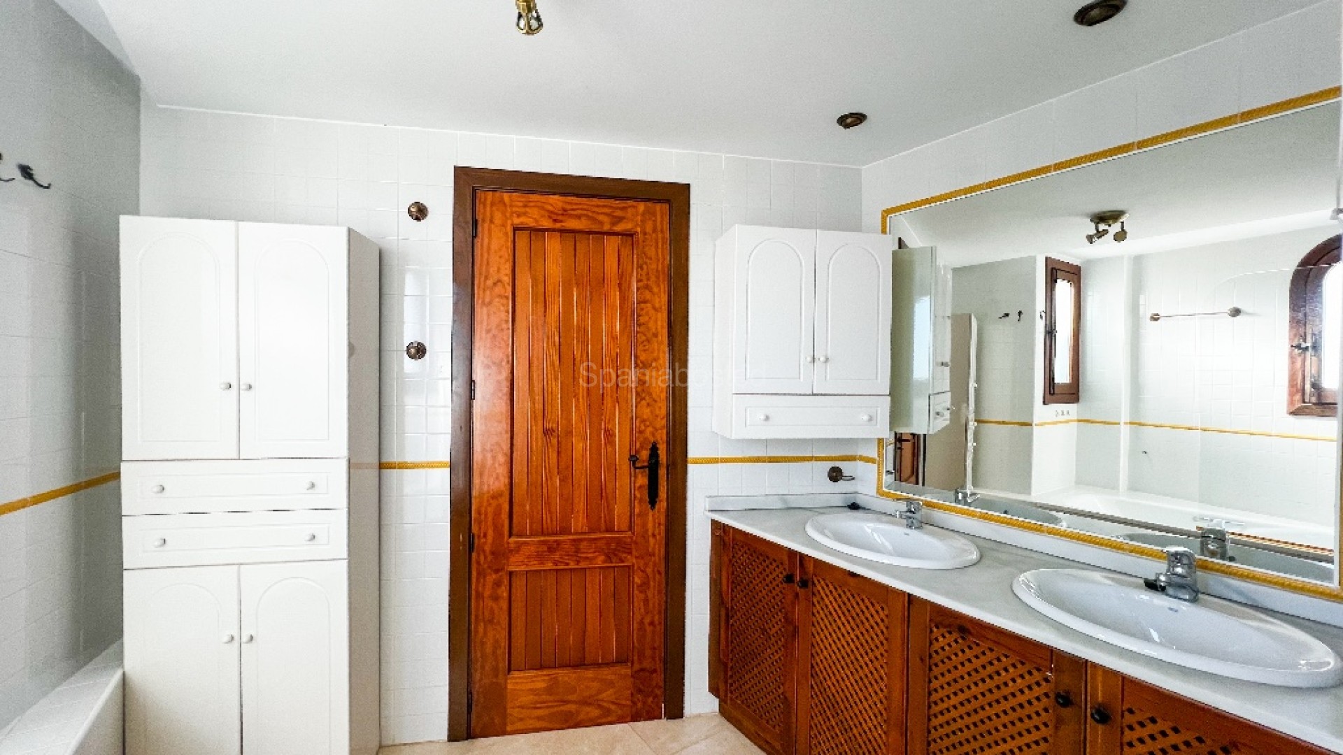 Resale - Apartment -
Punta Prima