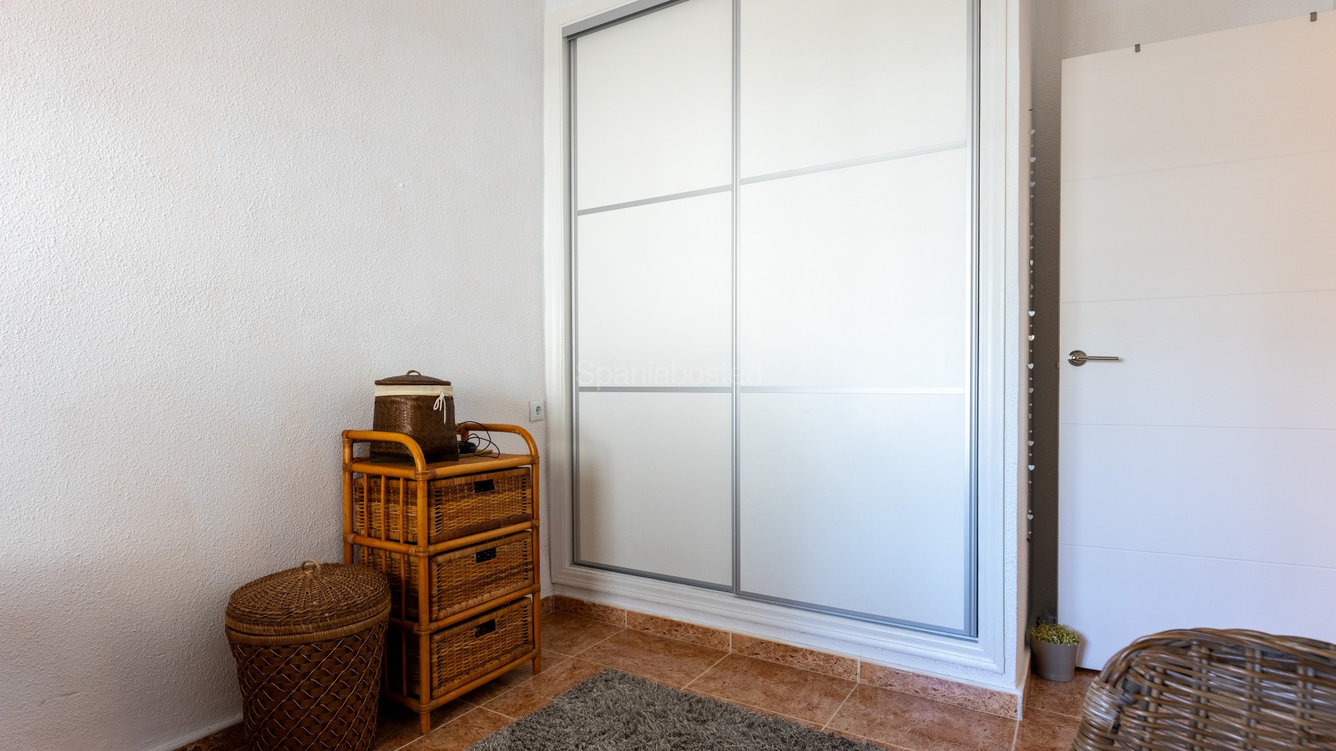 Resale - Apartment -
Punta Prima