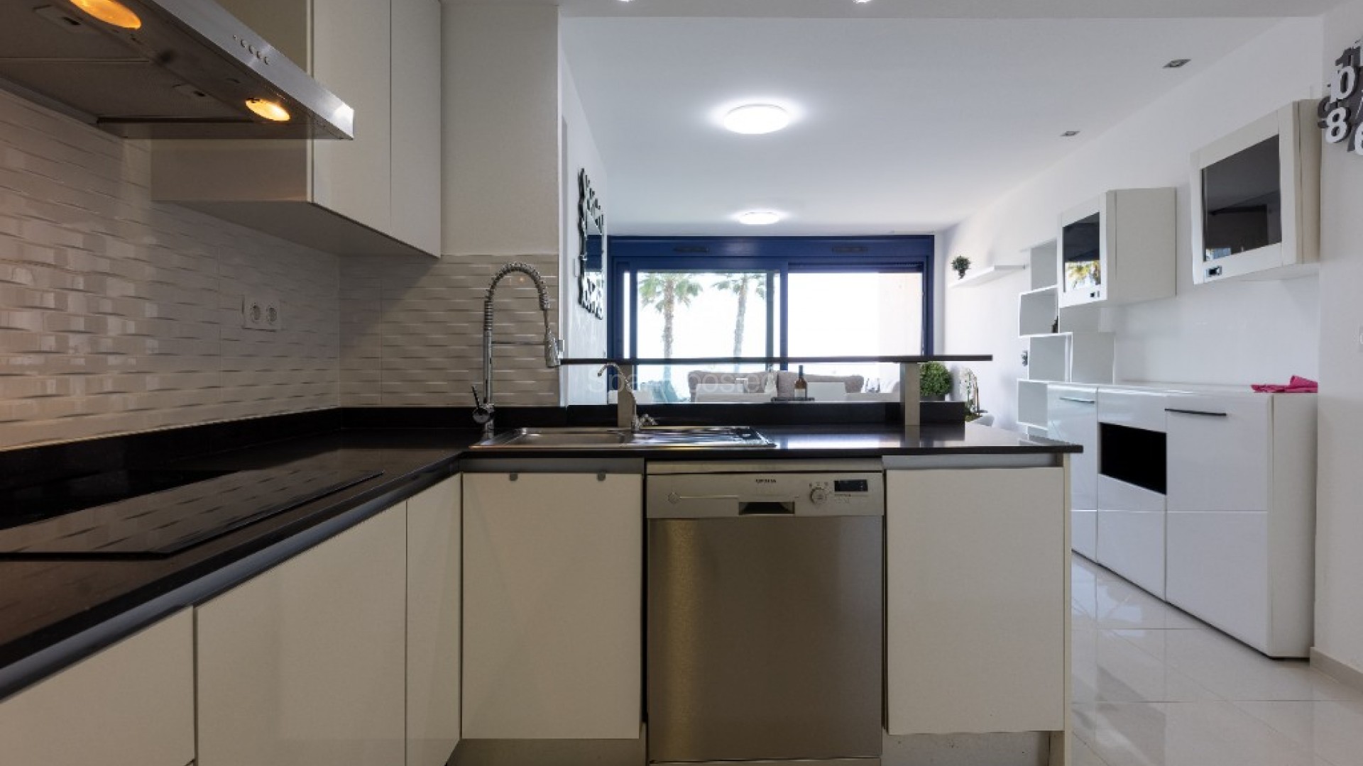 Resale - Apartment -
Punta Prima