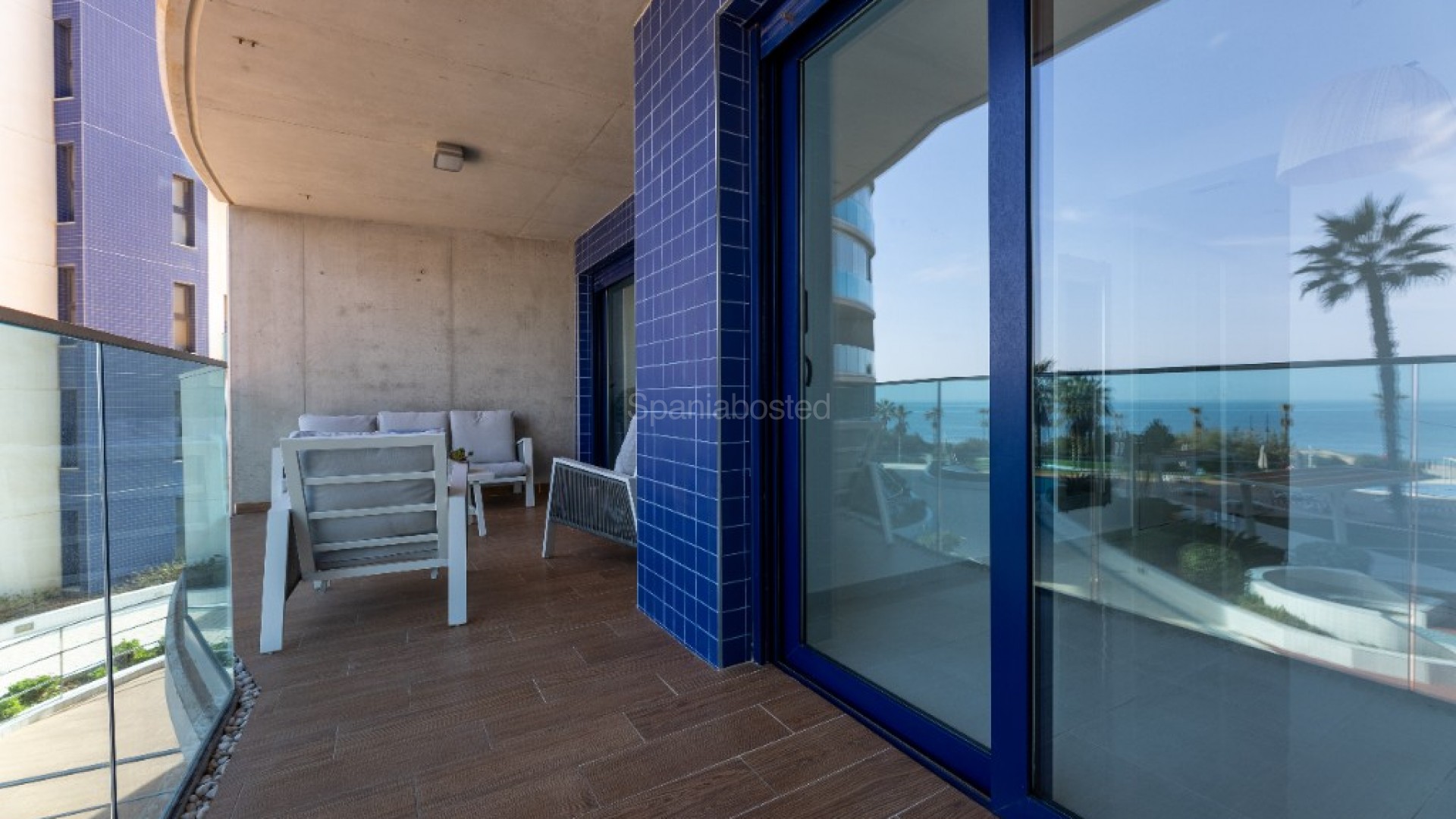 Resale - Apartment -
Punta Prima