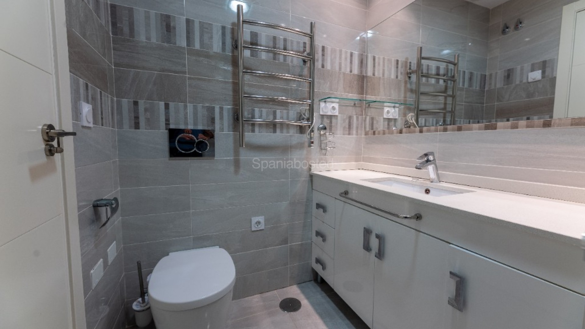 Resale - Apartment -
Punta Prima