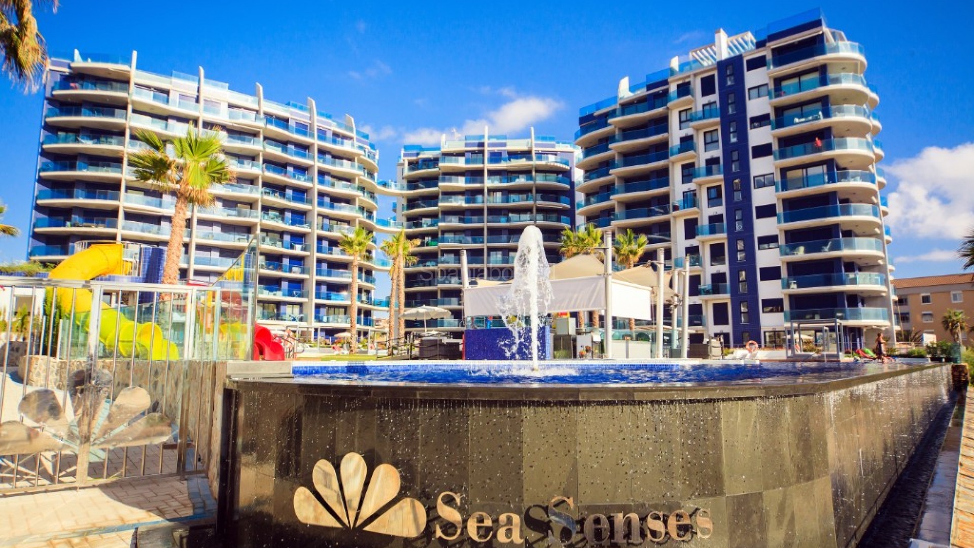 Resale - Apartment -
Punta Prima