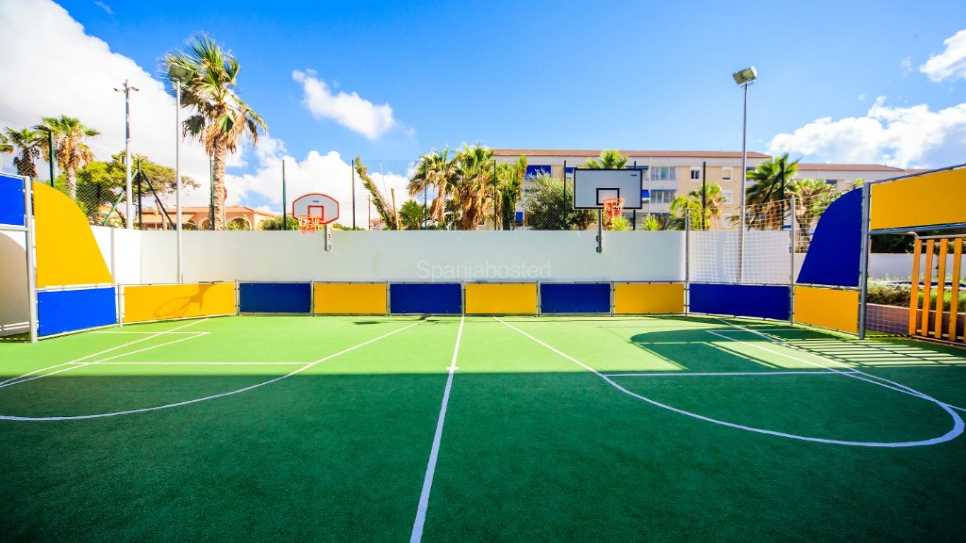 Resale - Apartment -
Punta Prima