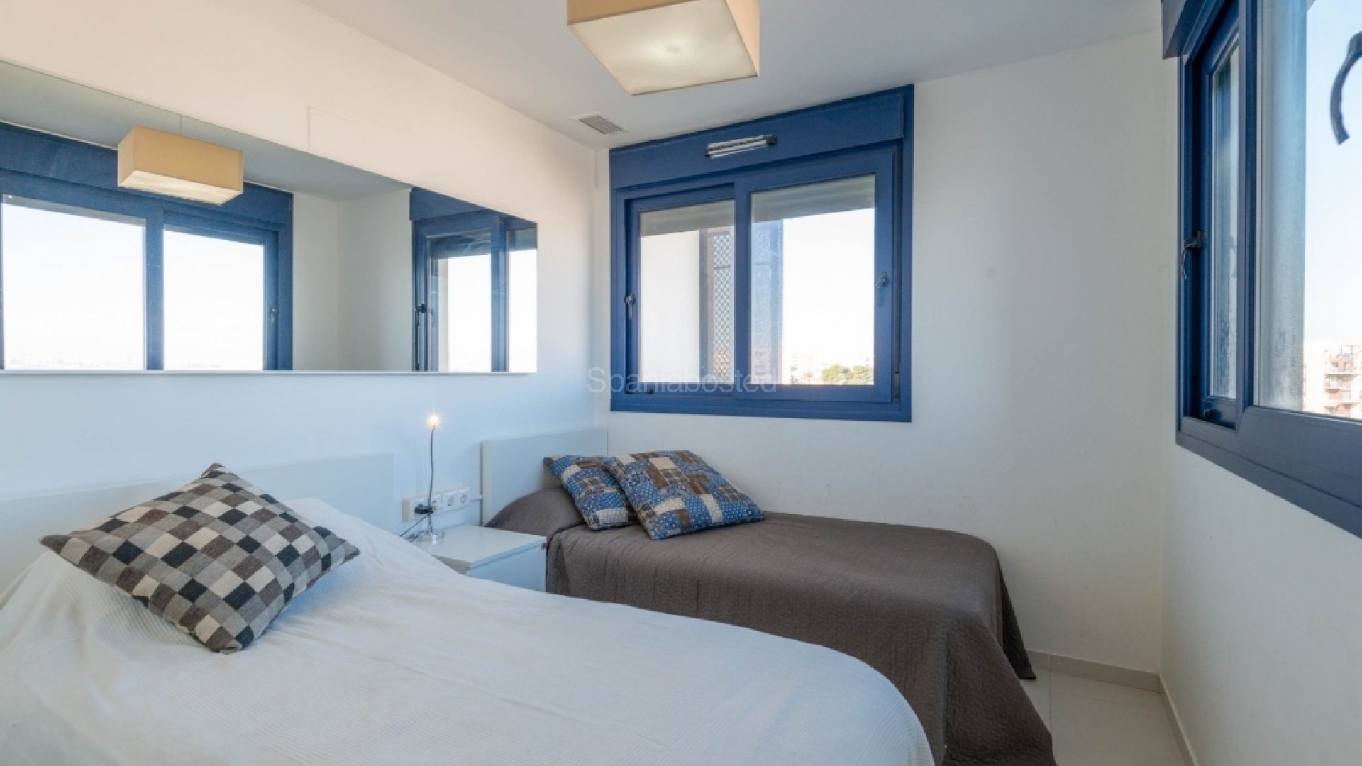 Resale - Apartment -
Punta Prima