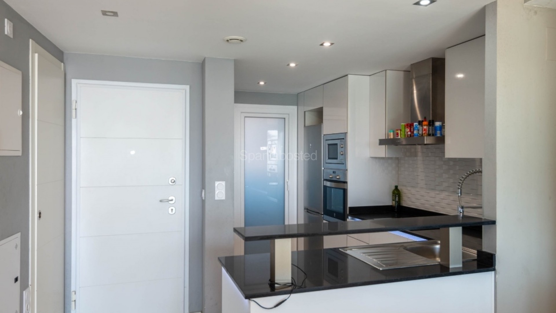 Resale - Apartment -
Punta Prima