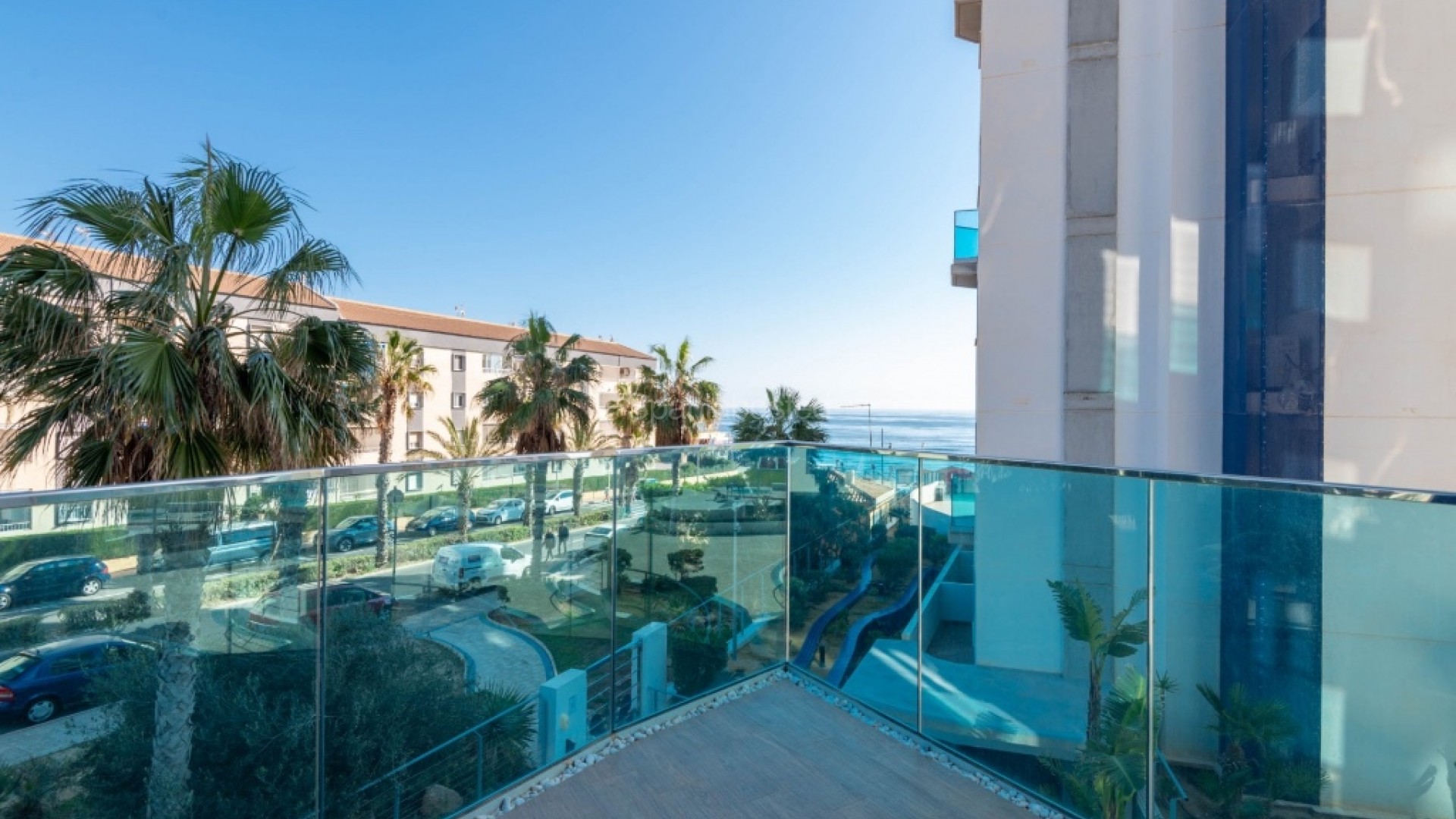 Resale - Apartment -
Punta Prima