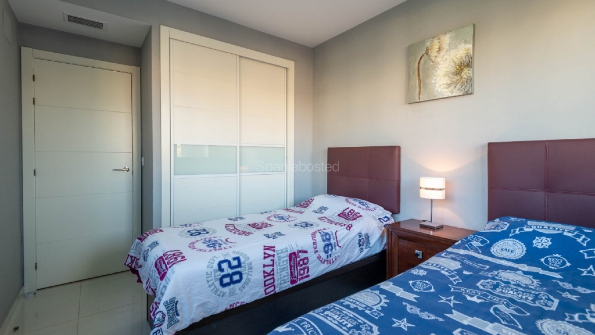 Resale - Apartment -
Punta Prima