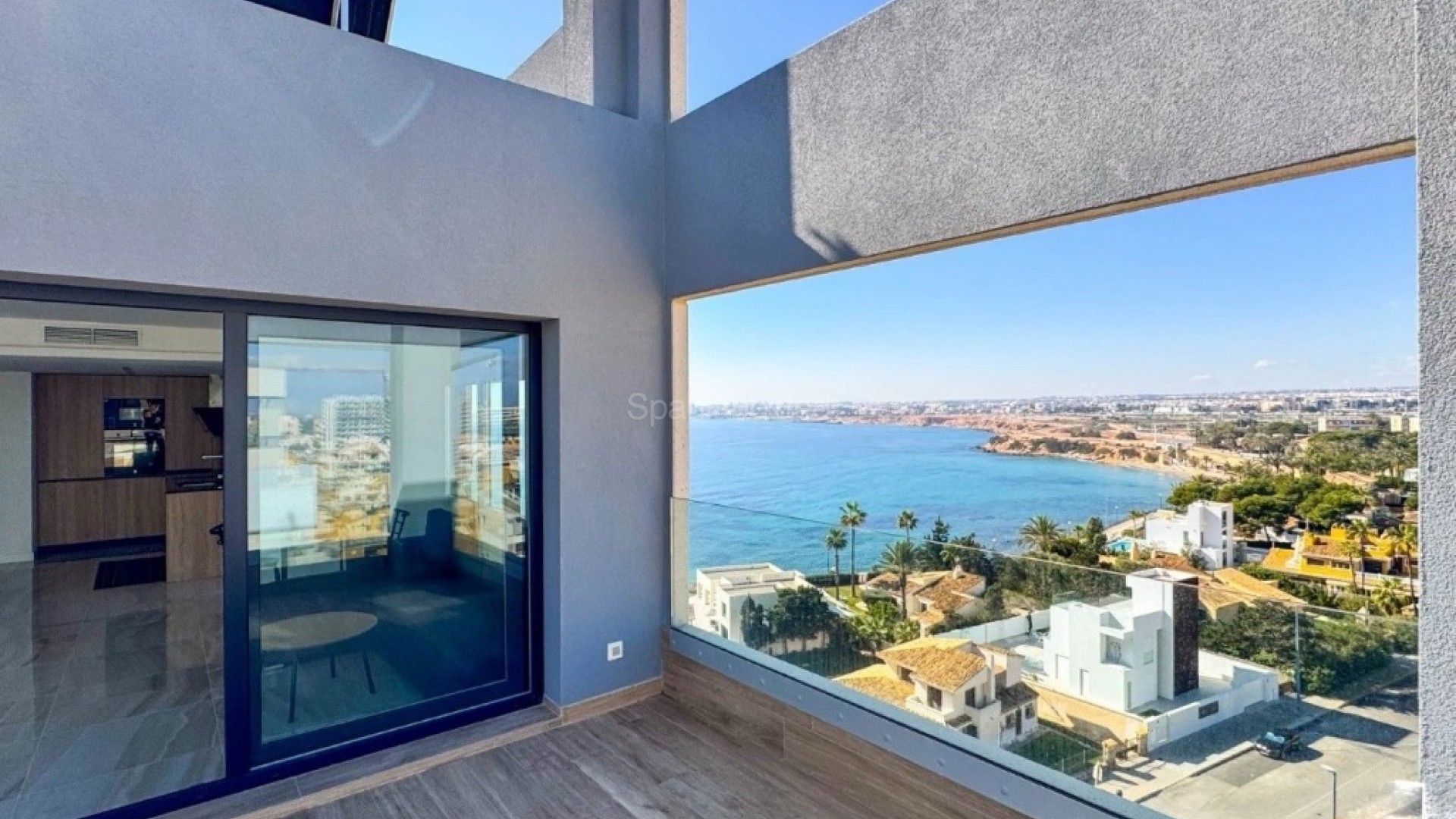 Resale - Apartment -
Punta Prima