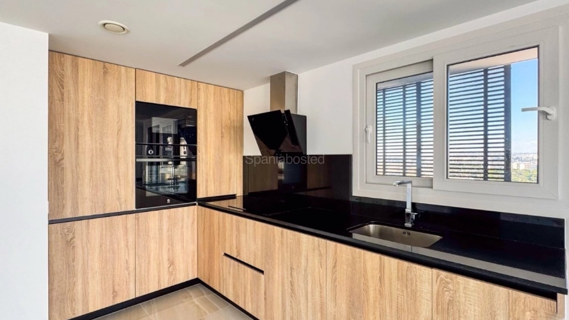 Resale - Apartment -
Punta Prima