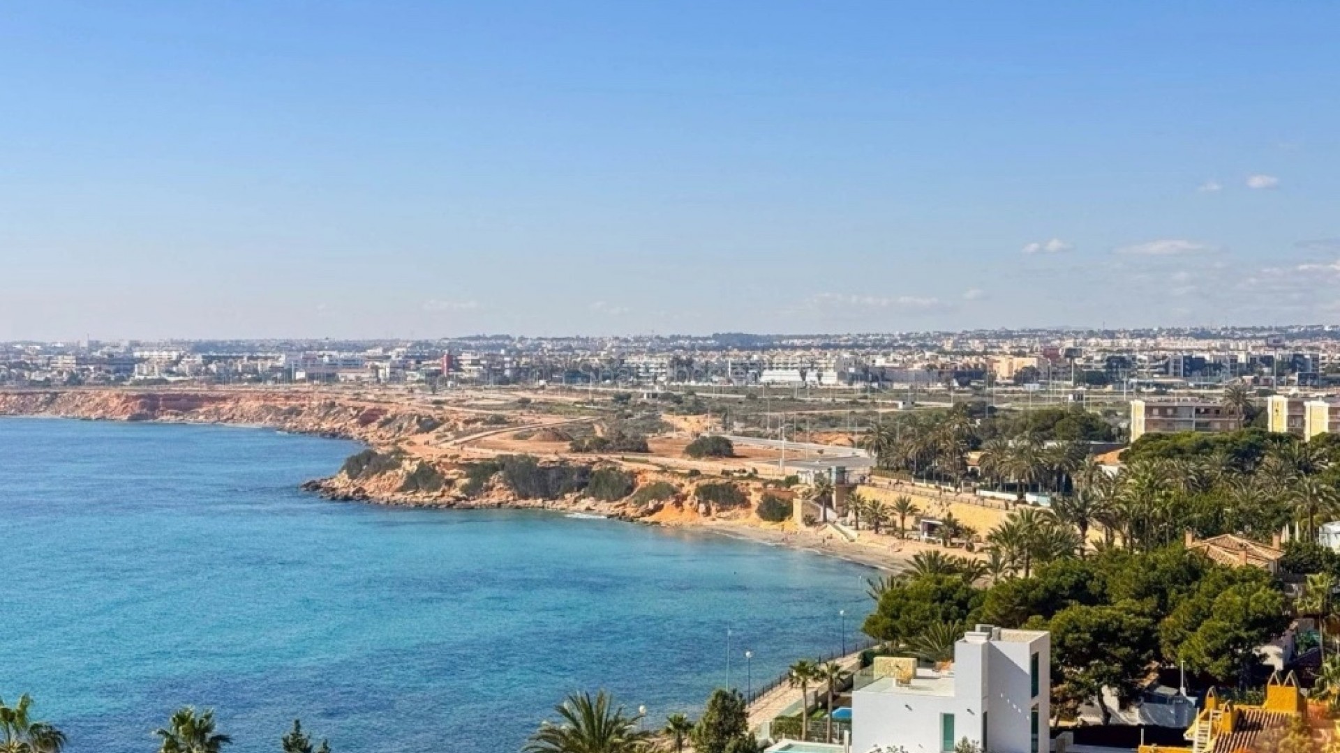 Resale - Apartment -
Punta Prima