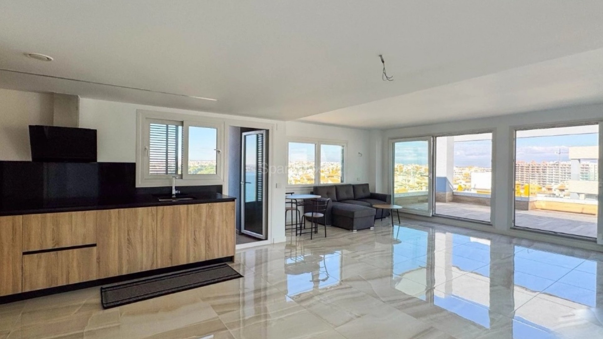 Resale - Apartment -
Punta Prima