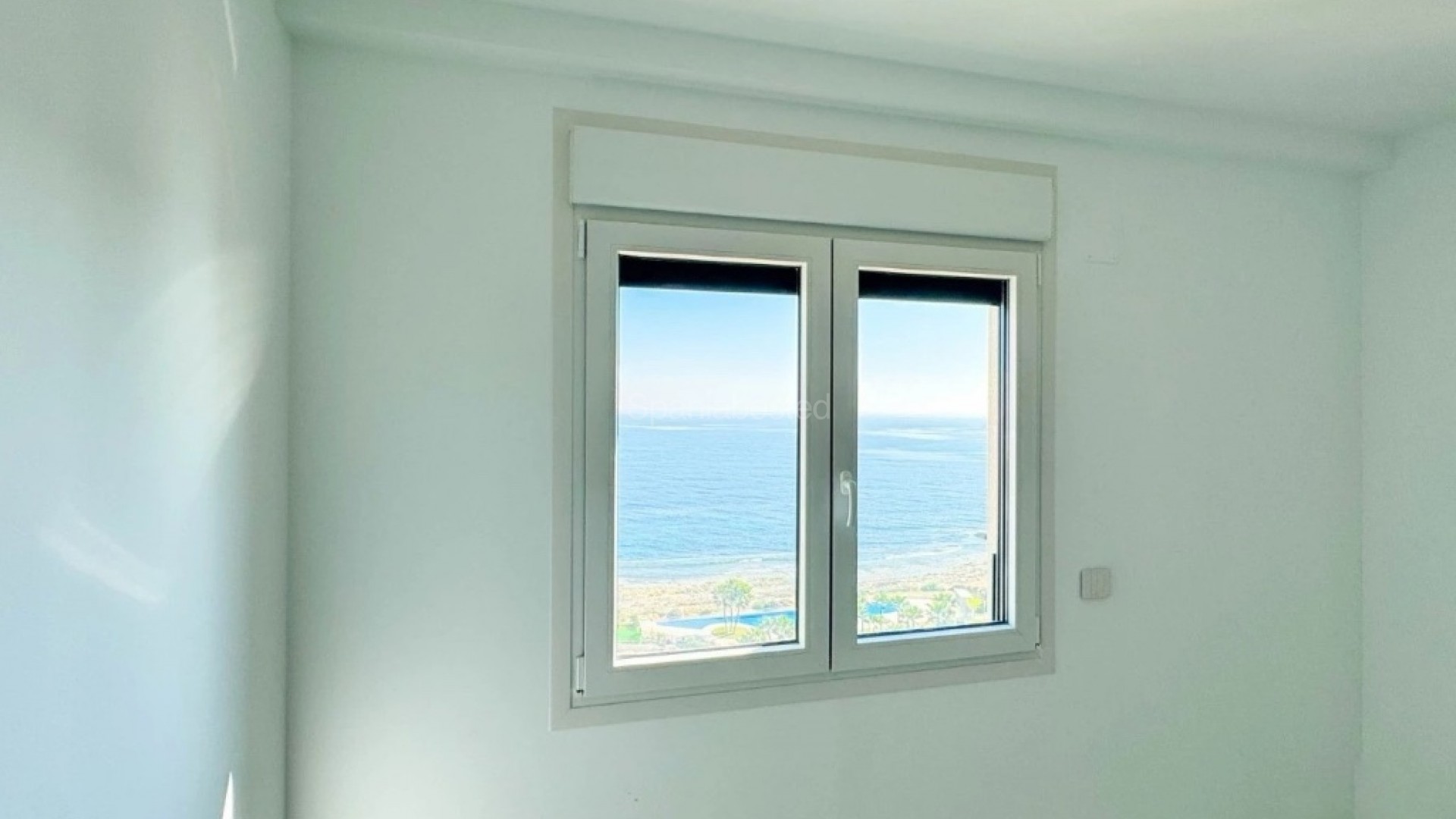 Resale - Apartment -
Punta Prima