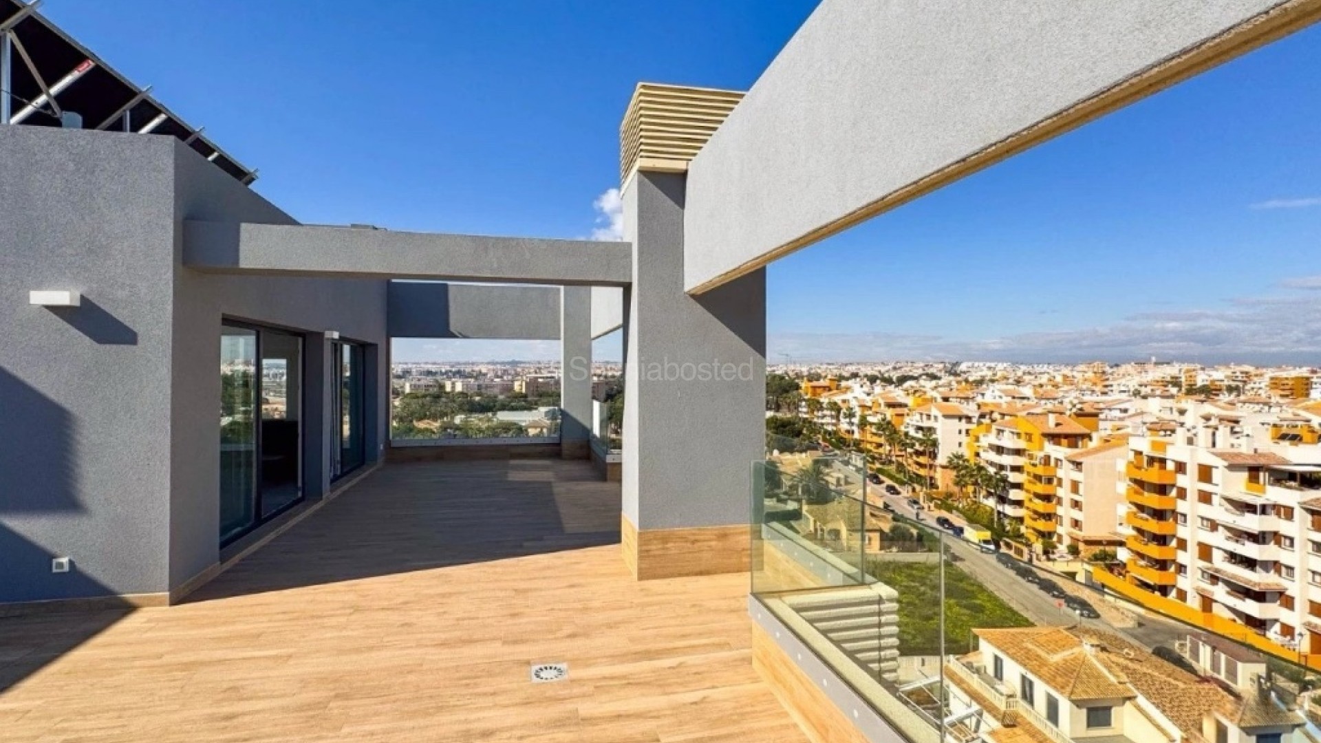Resale - Apartment -
Punta Prima