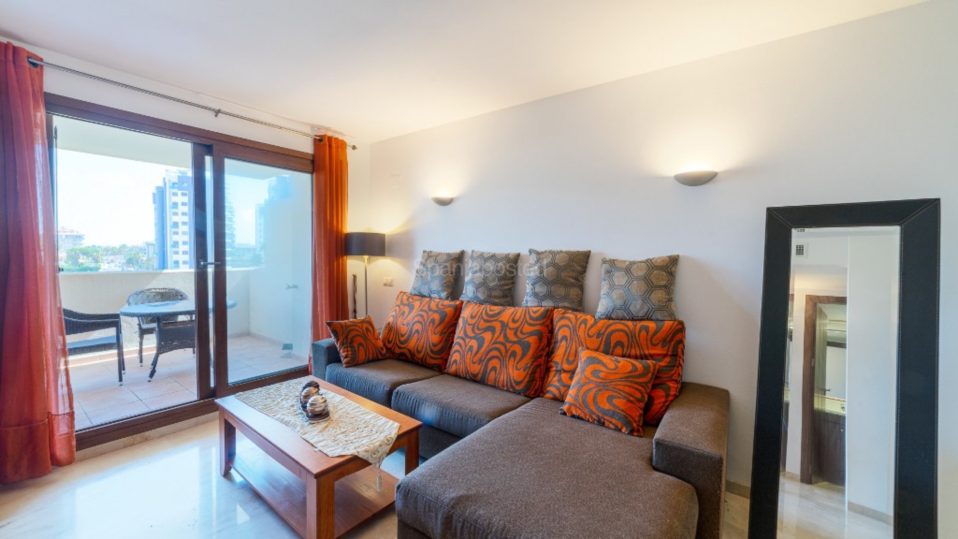 Resale - Apartment -
Punta Prima