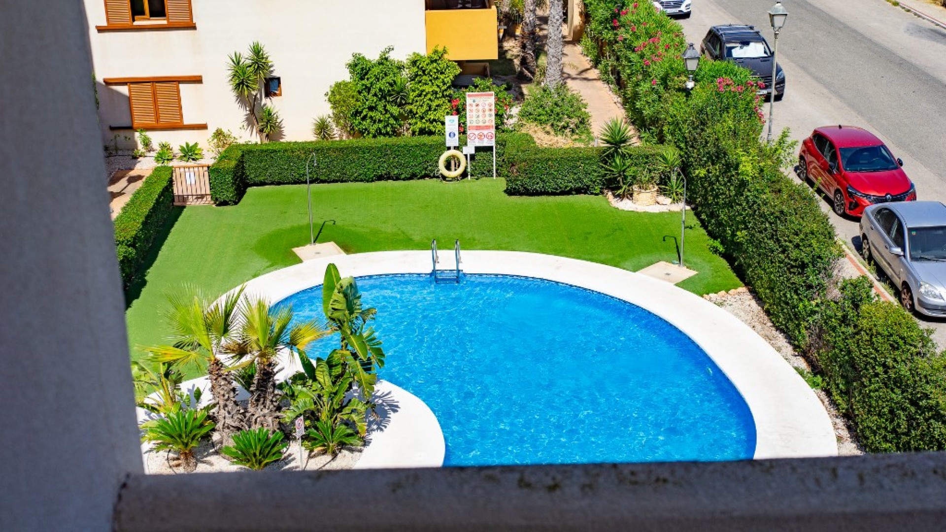 Resale - Apartment -
Punta Prima