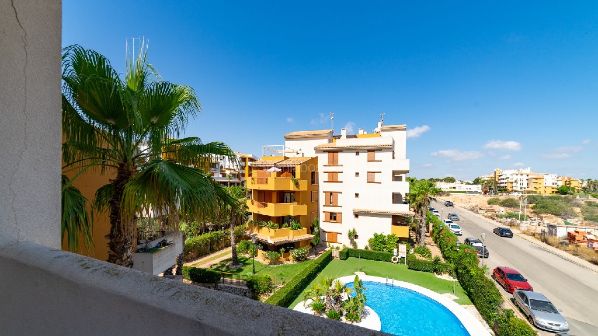 Resale - Apartment -
Punta Prima