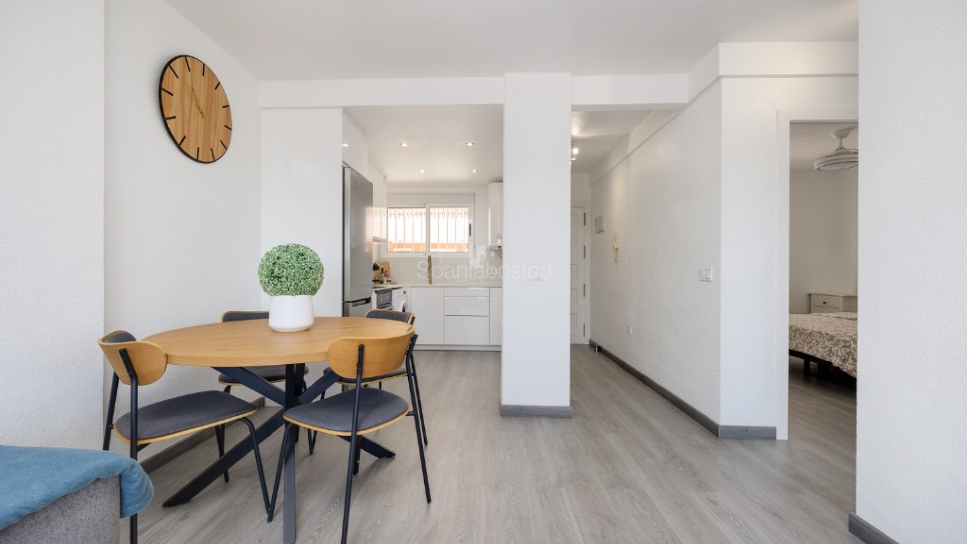 Resale - Apartment -
Punta Prima