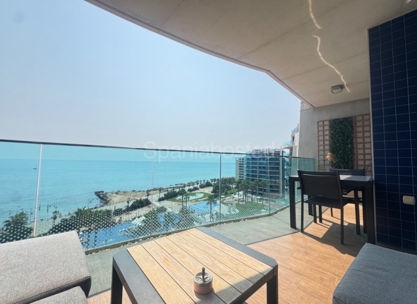 Resale - Apartment -
Punta Prima