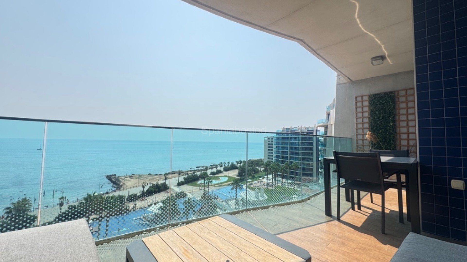 Resale - Apartment -
Punta Prima