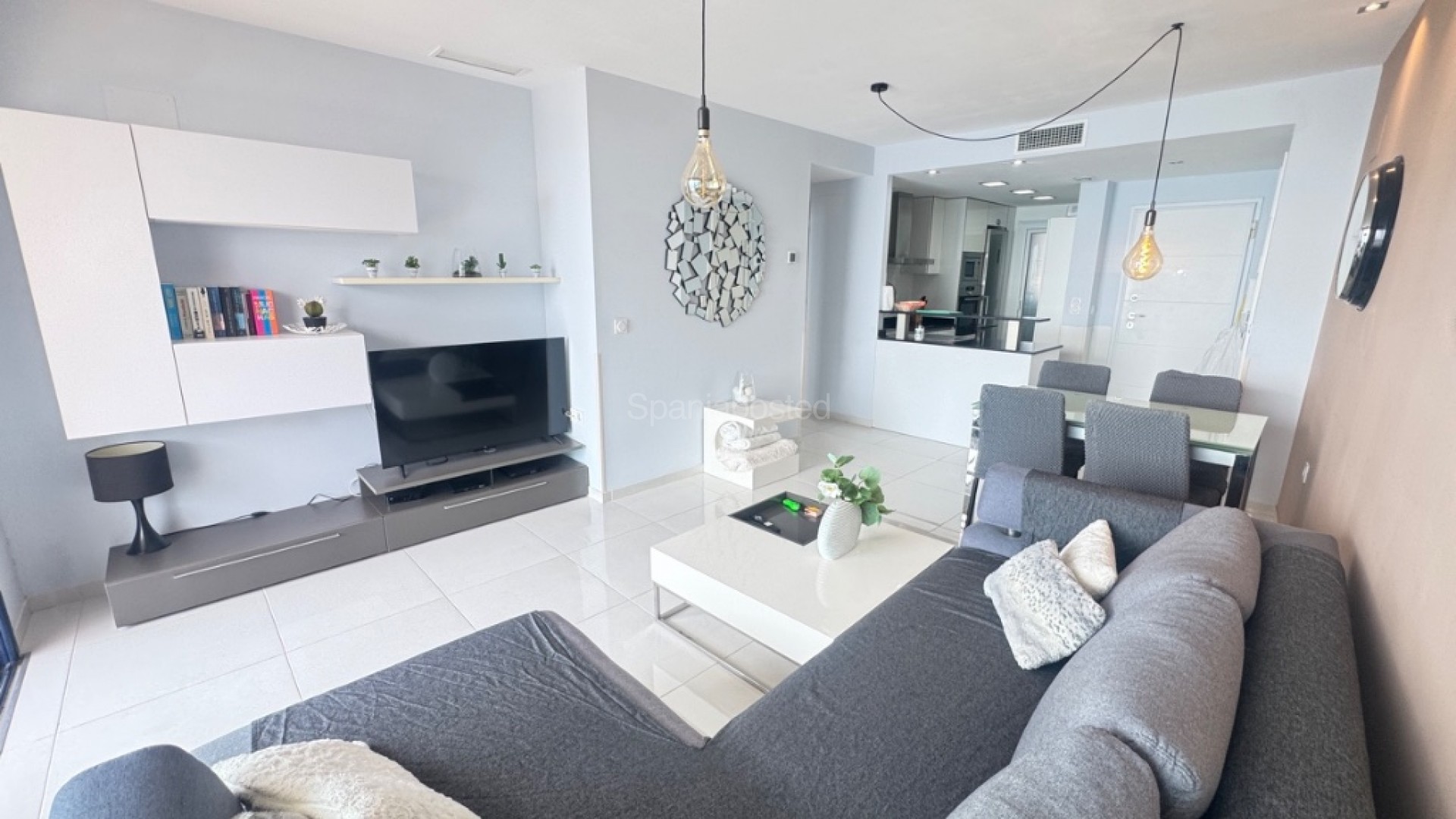 Resale - Apartment -
Punta Prima