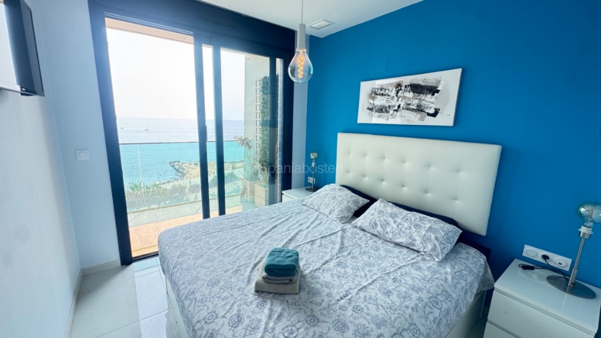 Resale - Apartment -
Punta Prima