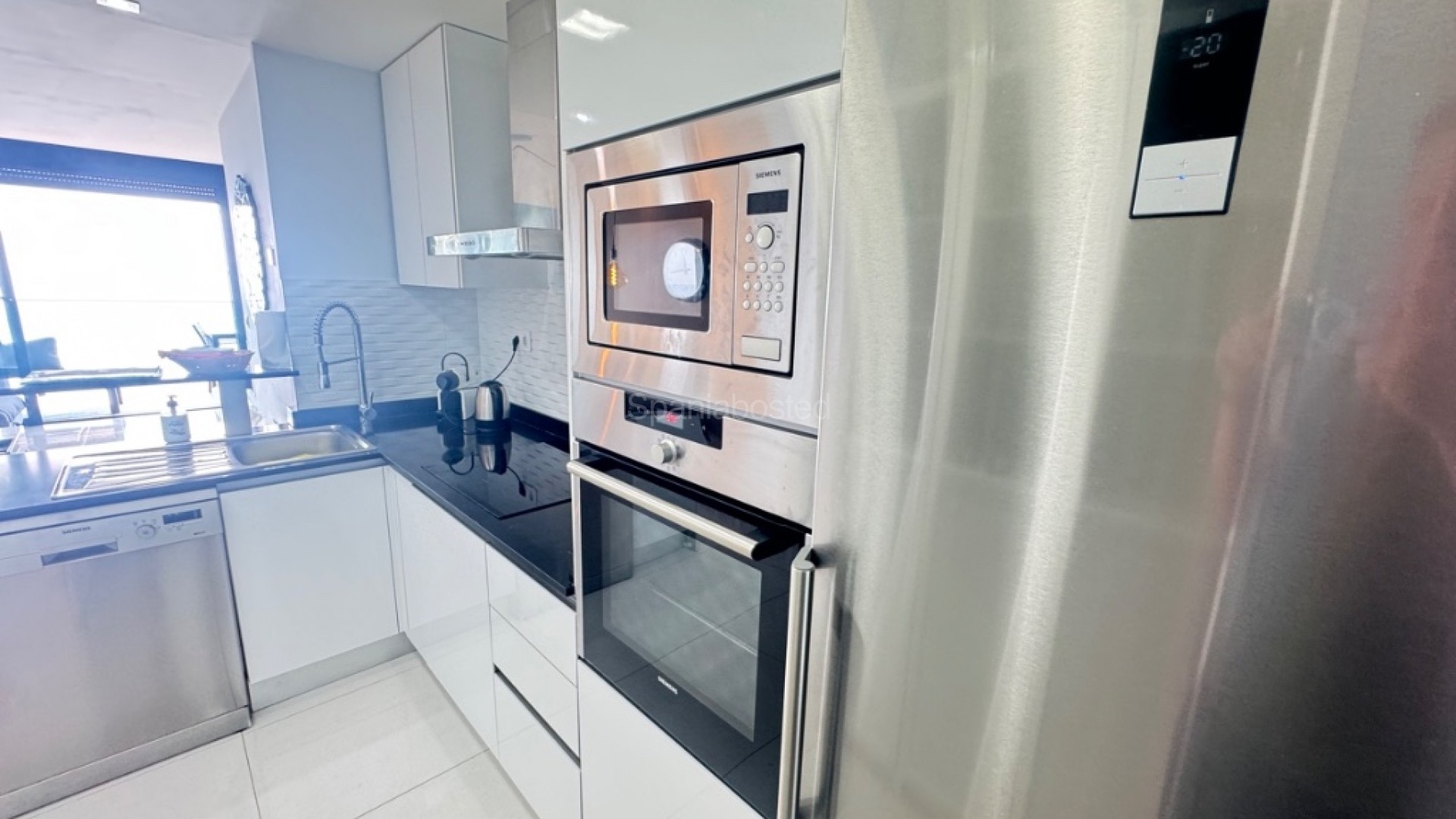 Resale - Apartment -
Punta Prima